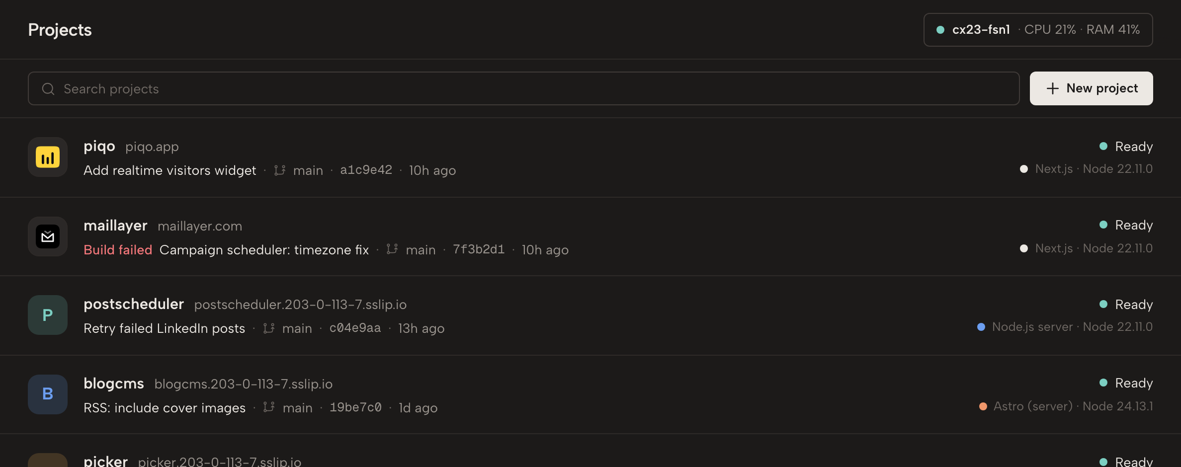 The project list: each app's latest commit, its status and its address.